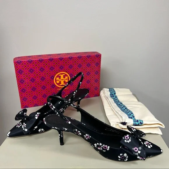 Tory Burch Rosalind Floral Print Pump - Picture 2 of 10